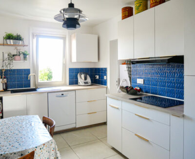 cuisine bleu et blanche, rénovation architecte d'intérieur toulouse